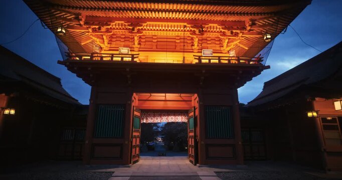 Majestic, glowing Niomon gate of ancient kiyomizu-dera temple early in the morning - low, steady cam shot