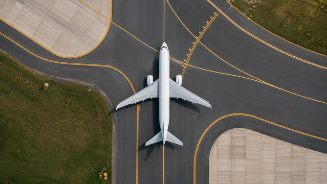 Aerial View of Airplanes Flying in the Sky