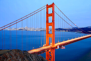 Fototapeta premium Golden Gate Bridge Hour 