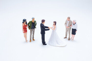 Naklejka premium A Miniature wedding crowd family gathering