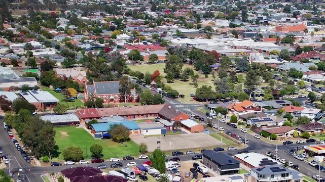 Kennedy Park filled with cars for Griffith Cup