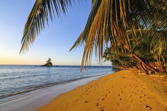 Coastline of the Island Ile Sainte Marie, Madagascar, Indian Ocean