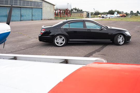 Poland, Turbia - 4th June 2026: The Mercedes S550 Long (W221) - flagship luxury sedan. Powered by a naturally aspirated 5.5L V8 engine, 388 HP (285 kW) and 530 Nm of torque.