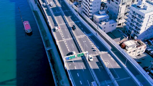 東京隅田川と高速道路の空撮