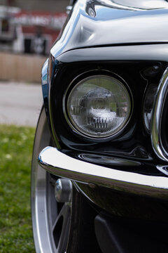 headlight of a classic car