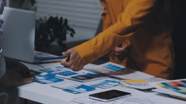 team of UI UX web designer are working together to develop mobile responsive websites with UI UX front end designer previews, UI UX web development ideas, front end designer. application development