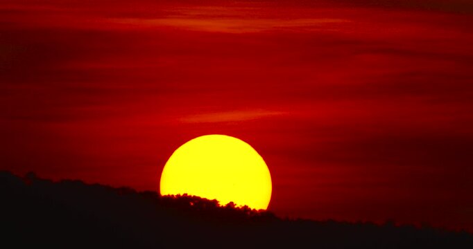 Timelapse video sunrise in the mountains