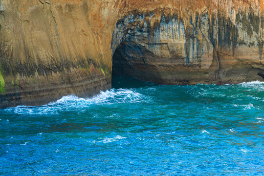 Loch Ard Gorge, Australia