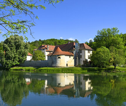 Otocec Castle - Said to have been built in the 13th century, around 1252, Otocec Castle sits on a small island in the middle of the Krka River and is the only water castle in Slovenia.