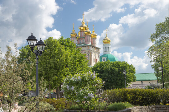 The image shows the Assumption Cathedral