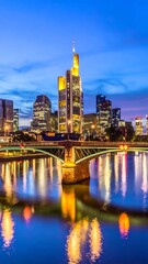 Obraz premium Frankfurt Cityscape Dusk.