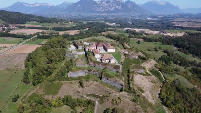 Fort Barraux Vue a&eacute;rienne de la forteresse bastionn&eacute;e de Vauban en Is&egrave;re, architecture militaire