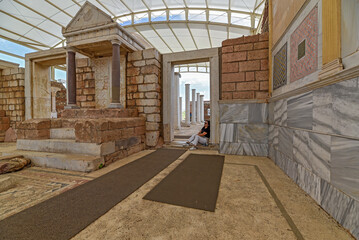 Ancient Roman Marble Krater Fountain in Sardis Synagogue © Aliye
