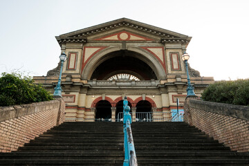Obraz premium Alexandra palace building view from sweeping stairs