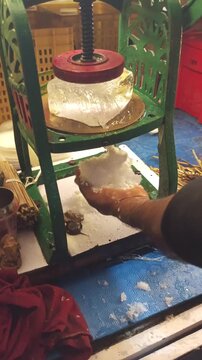 Traditional Vintage Ice Shaving Machine Making Shaved Ice For Gola Slush (Close Up)