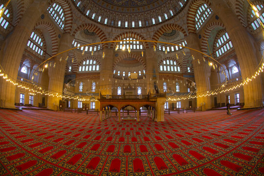 The Selimiye Mosque is a complex built by the architect Sinan during the reign of Ottoman Sultan Selim II and is located in Edirne, the former capital of the Ottoman Empire.