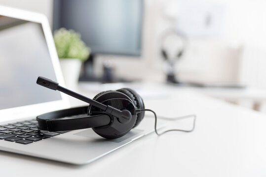 Headset, hotline support concept in office