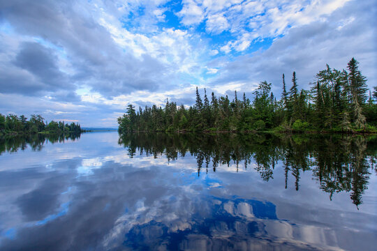 Magalloway River enters in Lake Umbagog