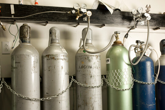 Compressed gases for atomic absorption analysis