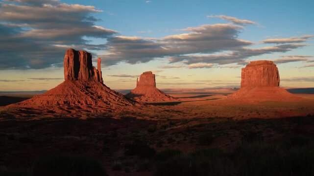 Time lapse of sunset on mittens buttes in Monument Valley, Utah and Arizona.