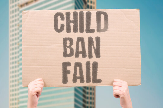 "Child ban fail" Age restriction does not protect youth. SOCIALMEDIA. TEEN. BAN. FAILURE. SAFETY.