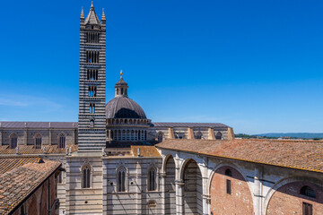 Naklejka premium Facciatone, Ausblick auf den Duomo di Siena, Toskana, Italien