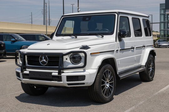 Used Mercedes-Benz G550 display. With pricing concerns, Mercedes is buying and selling preowned vehicles to meet demand. MY:2026