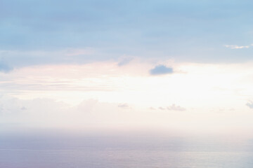 Obraz premium Pastel Ocean Horizon At Dawn