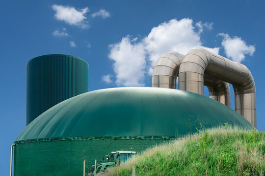 Biogasanlage mit W&auml;rmeversorgung und W&auml;rmespeicher 