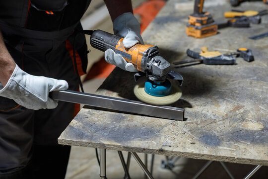 Grinding steel square hollow section