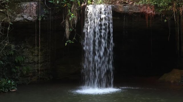 Cachoeira no distrito de Taquaru&ccedil;u, cidade de Palmas, Estado de Tocantins, Brasil