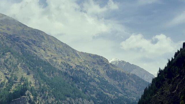 Beautiful scenic view of Himalaya in Kedar Nath Dham of Utara Khand
