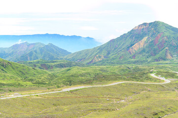 Naklejka premium 阿蘇山の雄大な美しい風景