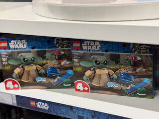 Naklejka premium Lego star wars toy boxes on store shelf lego 