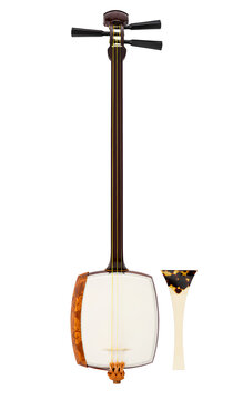 日本の伝統楽器・三味線と撥（バチ）の背景透過素材 / Shamisen and Bachi (Japanese traditional guitar and plectrum) isolated