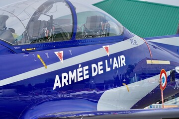 Obraz premium Pilatus PC 21 gros plan vue coté au sol