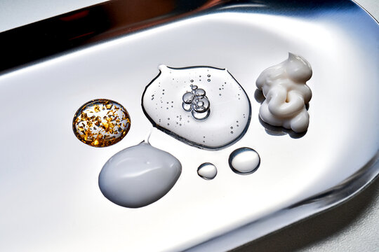 Skincare textures with hyaluronic acid and gold particles
