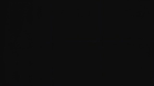 From static noise to darkness: the gradual transition of a screen