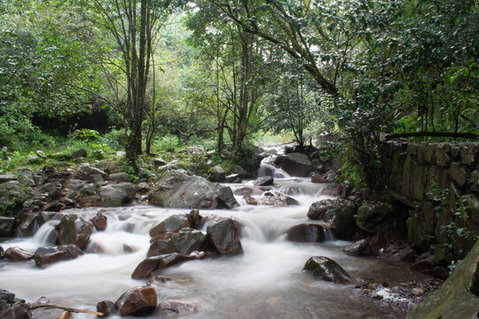 Efecto seda agua, Quebrada de San Lorenzo, Salta, Argentina.