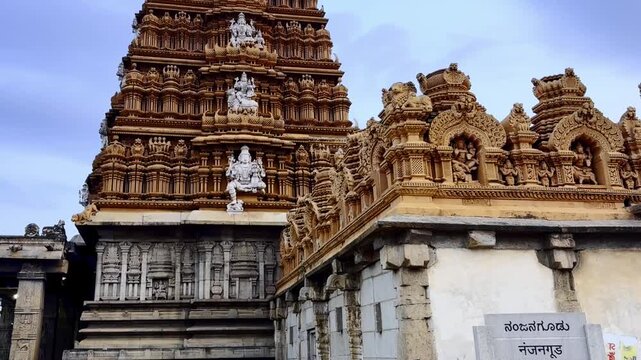 Vibrant video of the historic Srikanteshwara Temple in Nanjangud, Karnataka, showcasing its massive architectural tower.