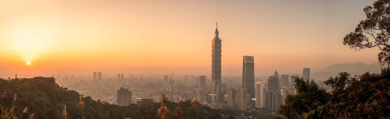 Naklejka premium Panoramic Urban Skyline and Modern Cityscape in Taiwan, Asia Travel and Business Concept
