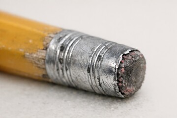 Obraz premium A close-up shot of a pencil sitting on a table, ready for use