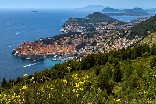 Blick auf die Altstadt von Dubrovnik, Kroatien, 01.06.2026 < english> View of the Old Town of Dubrovnik, Croatia, June 1, 2026
