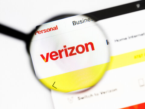 Milan, Italy 2026, 20 Apr Closeup of Verizon Communications website on a laptop screen. Verizon Communications logo under a magnifying glass.