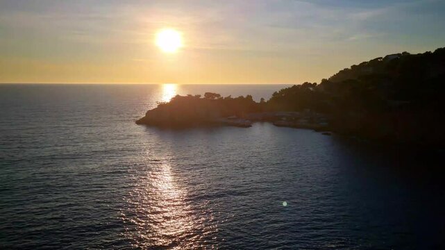 The cove of Mejean, on the C&ocirc;te Bleue, South of France