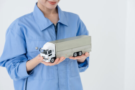 トラック　女性