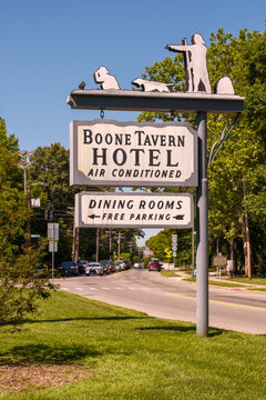 Boone Travern Hotel Sign in Berea, Kentucky, USA