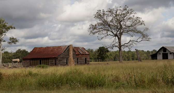 Abandoned Barn Near Alto Texas. Rural East Texas