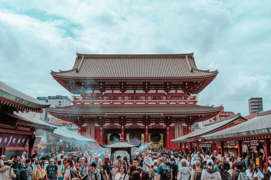 Extremely busy Historic Senso-ji Temple in Tokyo Asakusa district