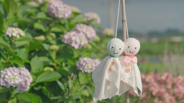 紫陽花とてるてる坊主